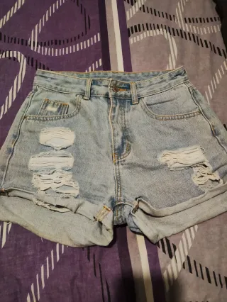 Shorts Bershka Negros y Azules Talla M