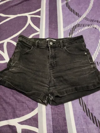 Shorts Bershka Negros y Azules Talla M