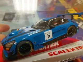 Scalextric Mercedes AMG GT3 Azul
