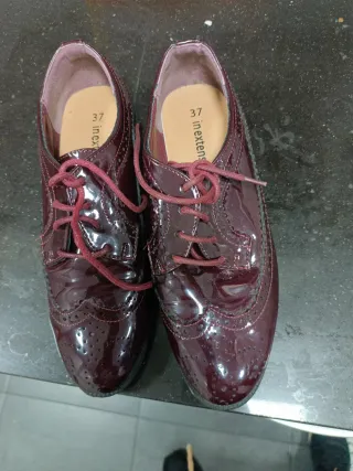 Zapatos charol granate Next talla 37