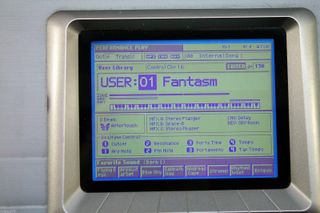 Roland Fantom FA-76 Teclado Sintetizador