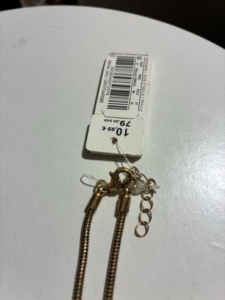 Collar Parfois dorado con piedra roja sin estrenar