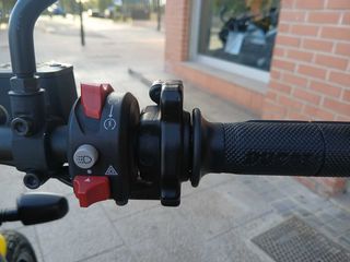 Ducati Scrambler Icon Amarilla