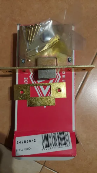 Cerradura de puerta interior