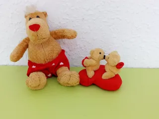 Lote 5 Peluches: 2 medianos, 3 pequeños