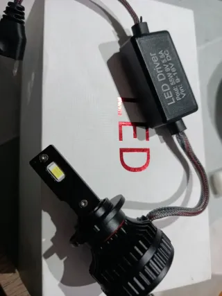 Pareja 20Lámparas LED D2H sin usar