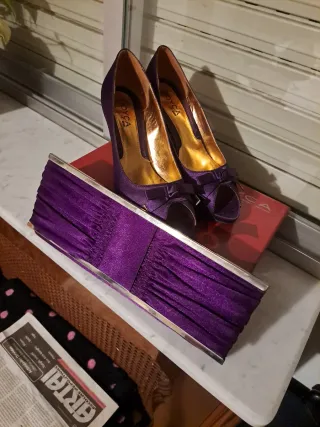 Zapatos y bolso de fiesta o bodas...