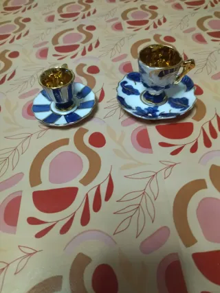 Set 2 Tazzine da collezione con piattini