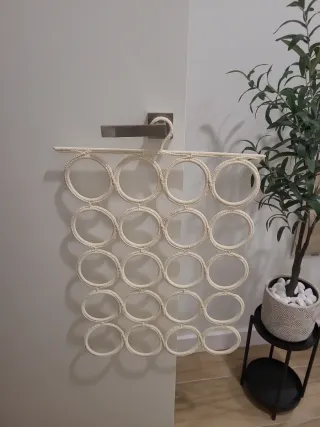 Appendino organizzatore per sciarpe