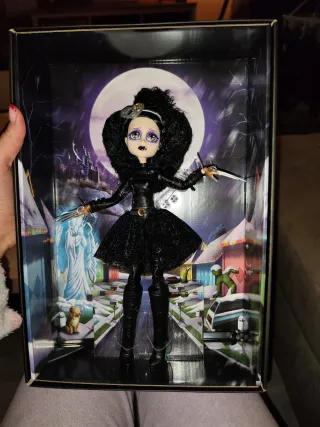 Monster High Skullector Doll