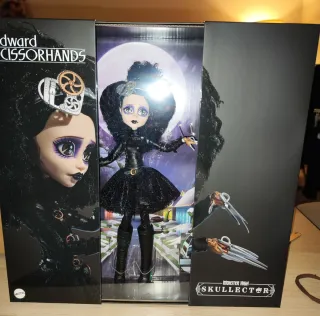 Monster High Skullector Doll