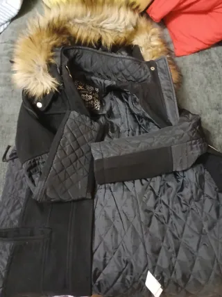 Abrigo negro Korösi