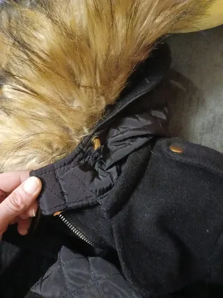 Abrigo negro Korösi