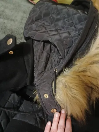 Abrigo negro Korösi