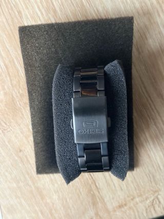 Reloj Seiko 5 Automático Negro 7S26-02T0
