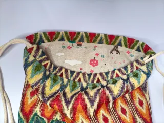 Mochila de cuerdas multicolor