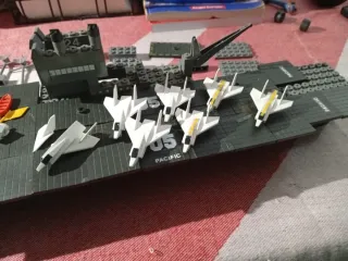 Portaviones Pacific Tente