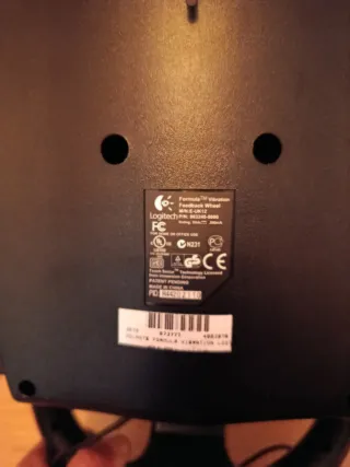 Volante Logitech fórmula vibration USB