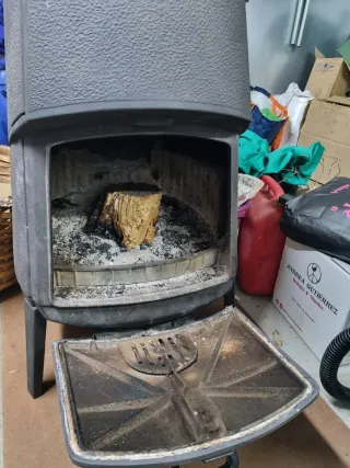 Estufa de leña Jotul