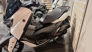 Yamaha N-Max 125 Sport