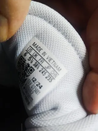 Zapatillas Adidas Blancas y Negras