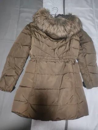 Abrigo plumífero verde talla M