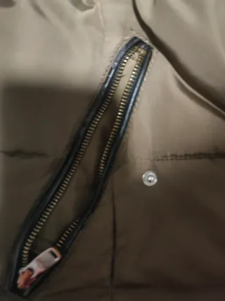 Abrigo plumífero verde talla M