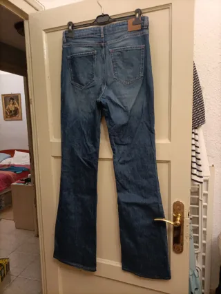 Pantalones campana Máximo Dutti