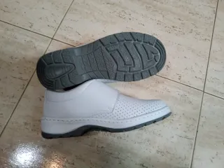 Zapatos de trabajo Dian blancos