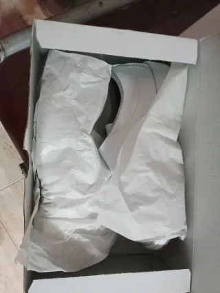 Zapatos de trabajo Dian blancos