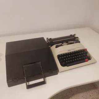Olivetti Lettera 12 Máquina de Escribir Años 70