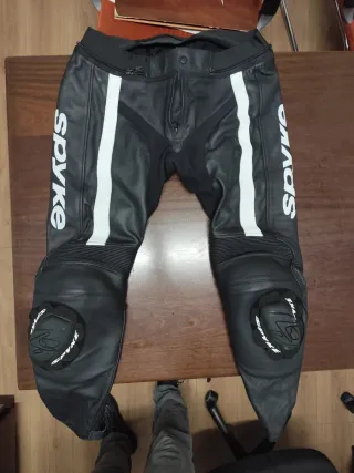 Mono de Dos piezas Spike