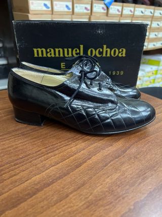 Zapato Tacón Negro Mujer Manuel Ochoa