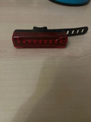 Luz LED trasera para bici/patín
