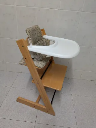 Trona evolutiva Stokke