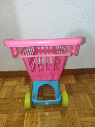 Carrito de juguete para la compra