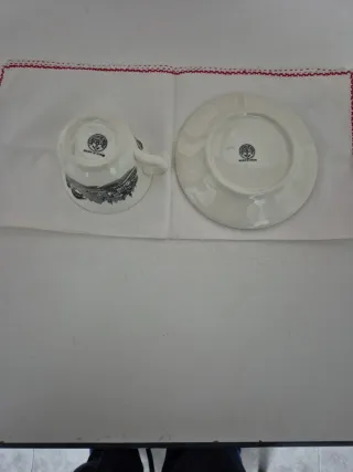 Taza y plato La Cartuja de Sevilla