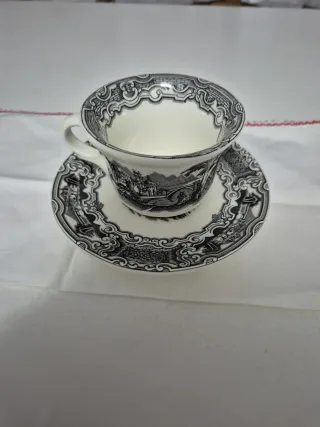 Taza y plato La Cartuja de Sevilla