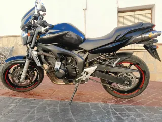 Yamaha FZ6