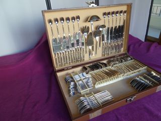 Cubertería Rostfrei-Solingen 108 piezas