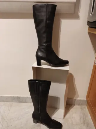 Botas de piel negras altas