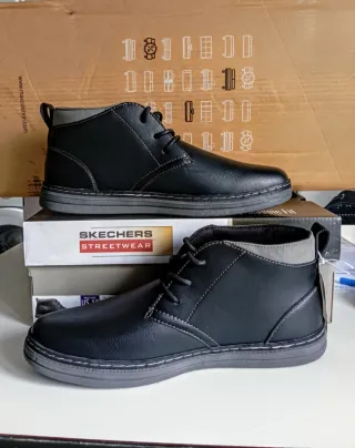 Botas Tobilleras Skechers Negras y Grises