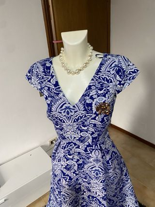 Abito fantasia blu e bianco