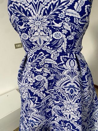 Abito fantasia blu e bianco