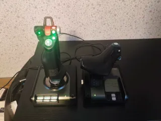 Joystick Logitech G Saitek X52 Pro