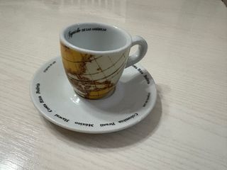 Juego 5 Tazas Café Porcelana Mundo