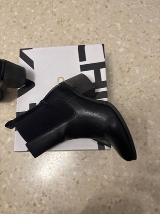 Botines tacón negros talla 38