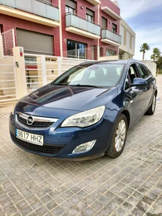 Opel Astra 2014