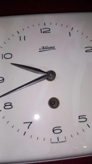 Orologio da parete Kaiser in ceramica