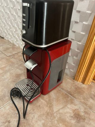 Cafetera y Tostadora Mandine